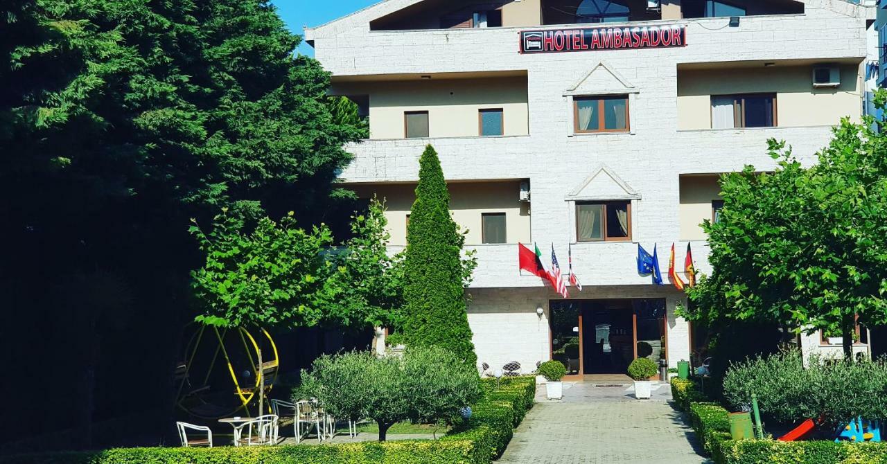 Hotel Ambasador Garden Lezhë Buitenkant foto
